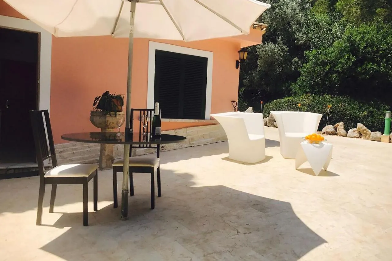 Villa Puerto Pollensa: Mountain Views and Beach Proximity 0*, Port de Pollenca