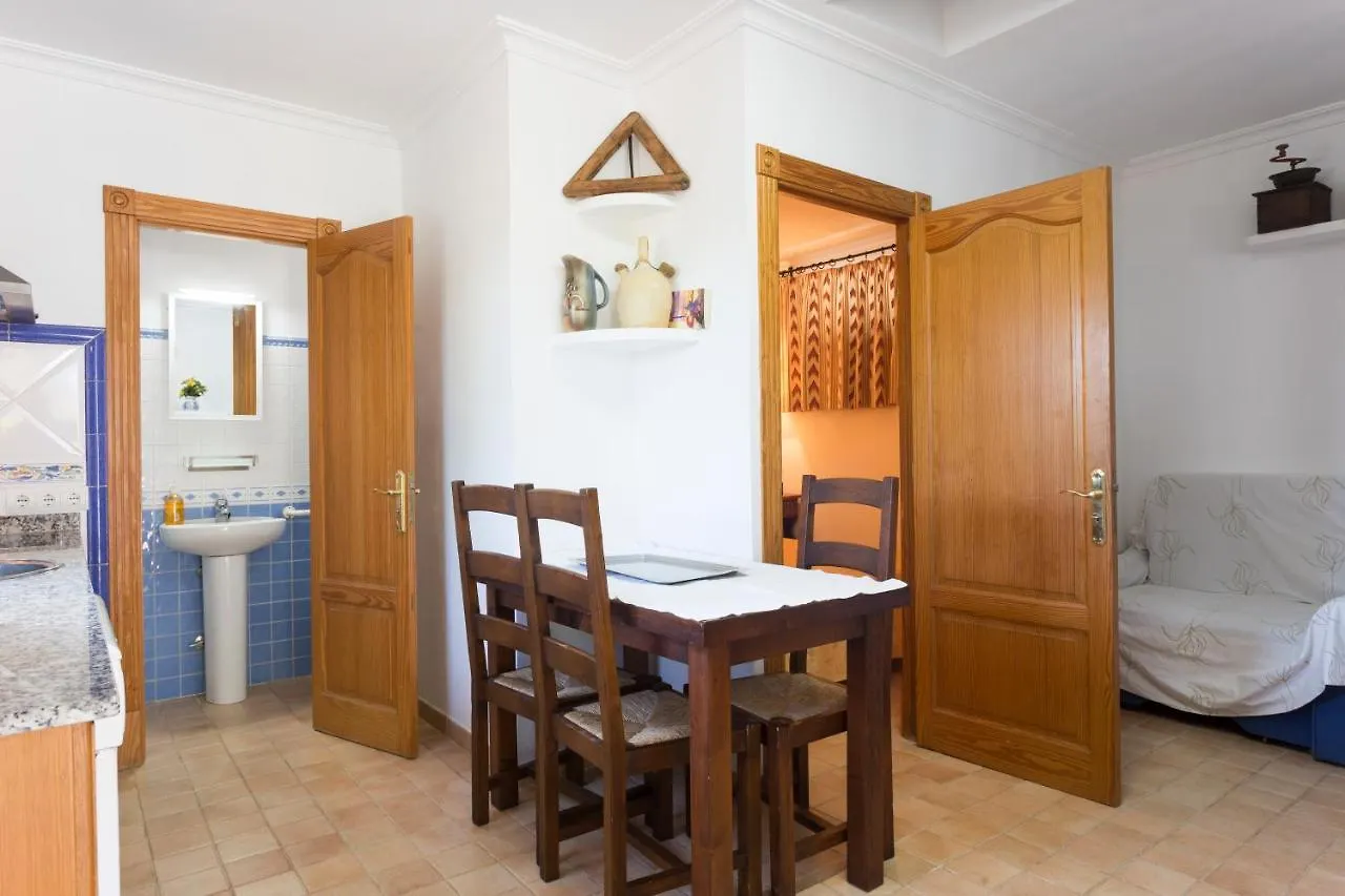 Villa Puerto Pollensa: Mountain Views and Beach Proximity